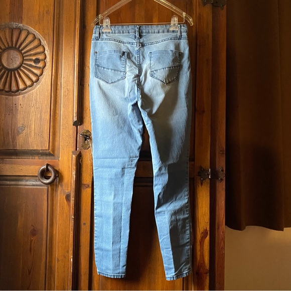 JustFab stretchy jeans / jeggings Size 29 - Picture 4 of 4